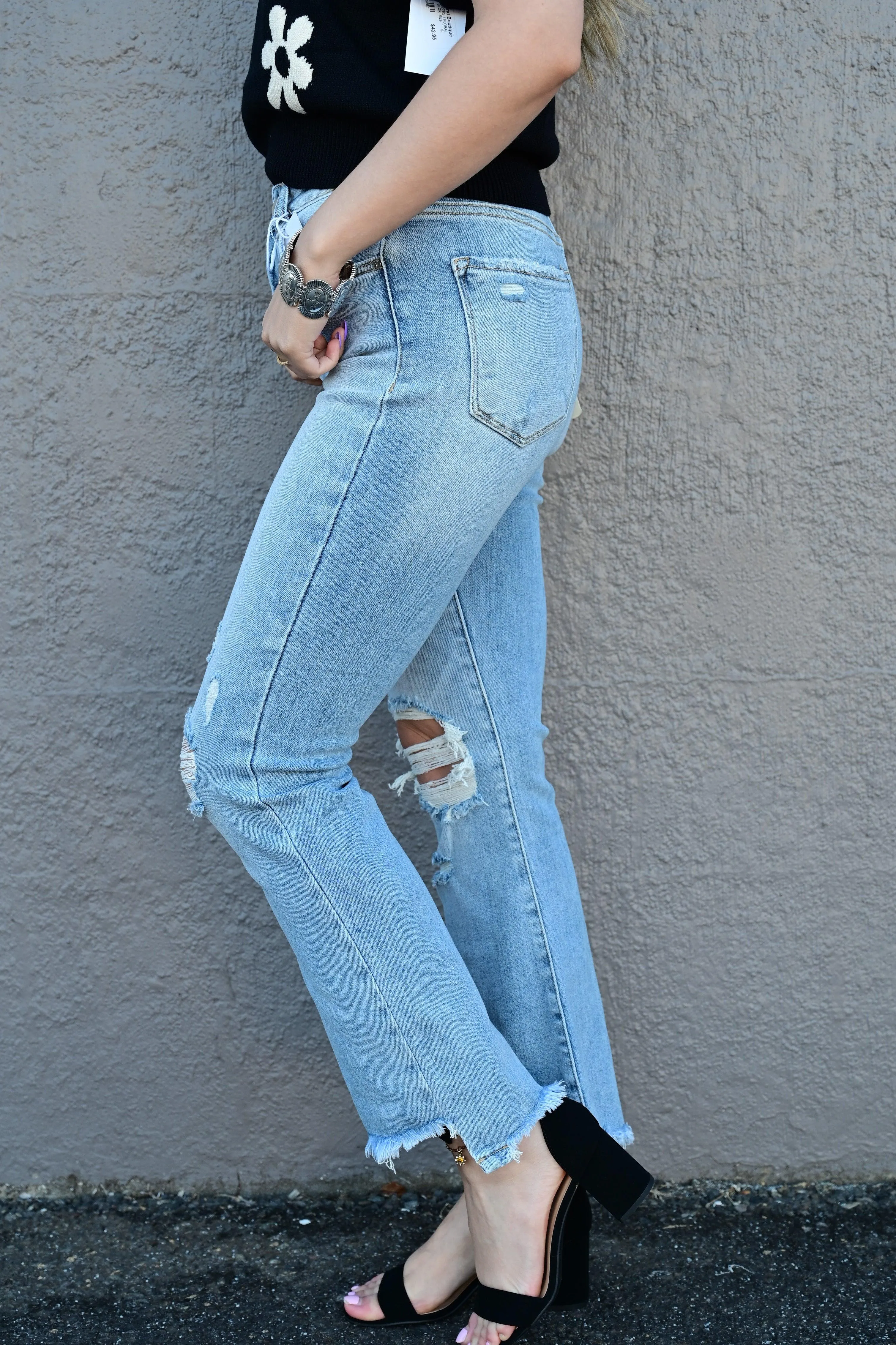 ARIK HIGH RISE CROP FLARE JEAN