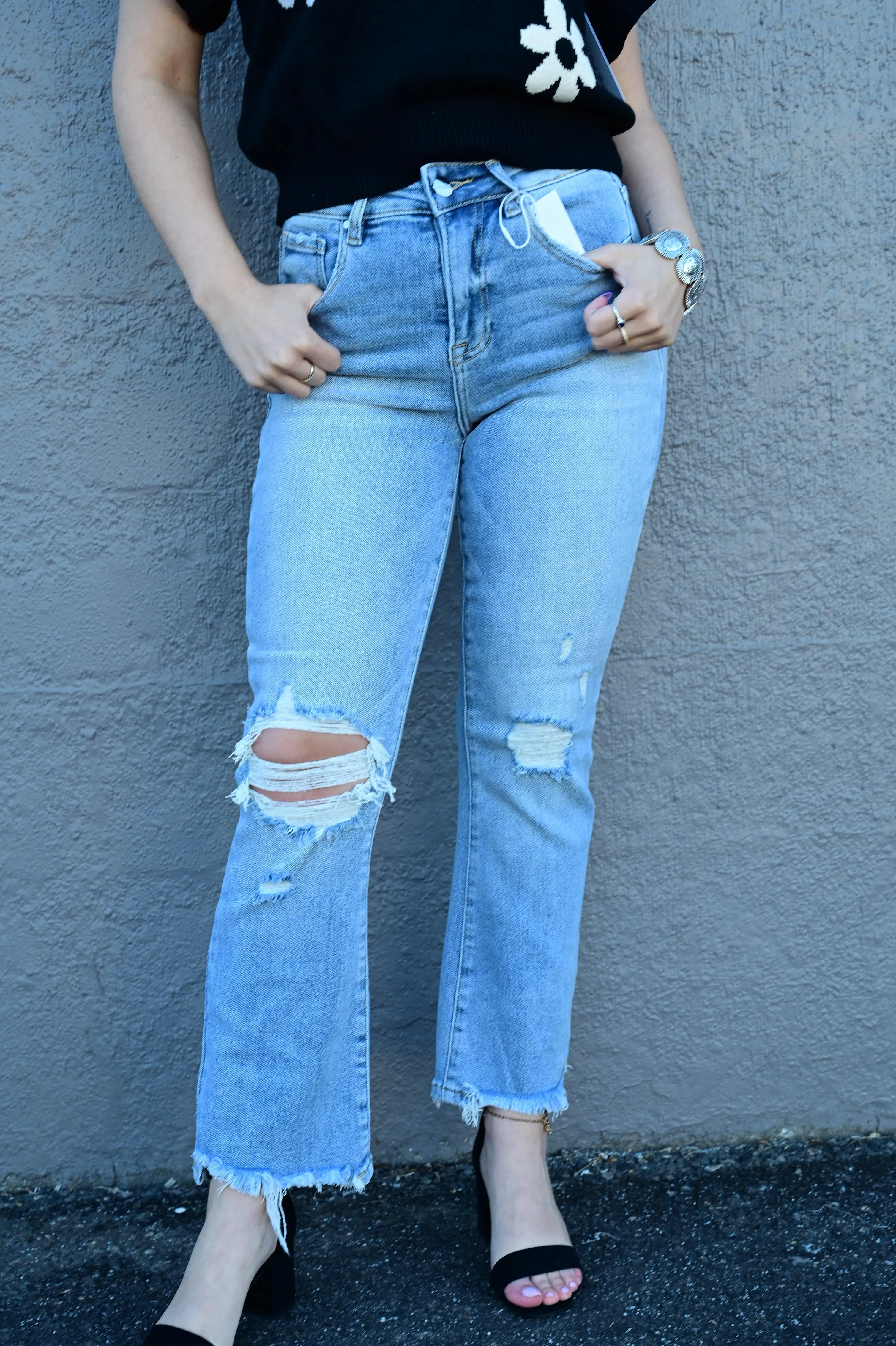 ARIK HIGH RISE CROP FLARE JEAN