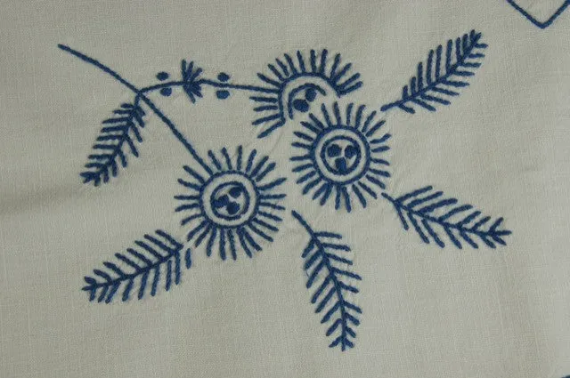 Blue and White Feathers Flowers Tablecloth