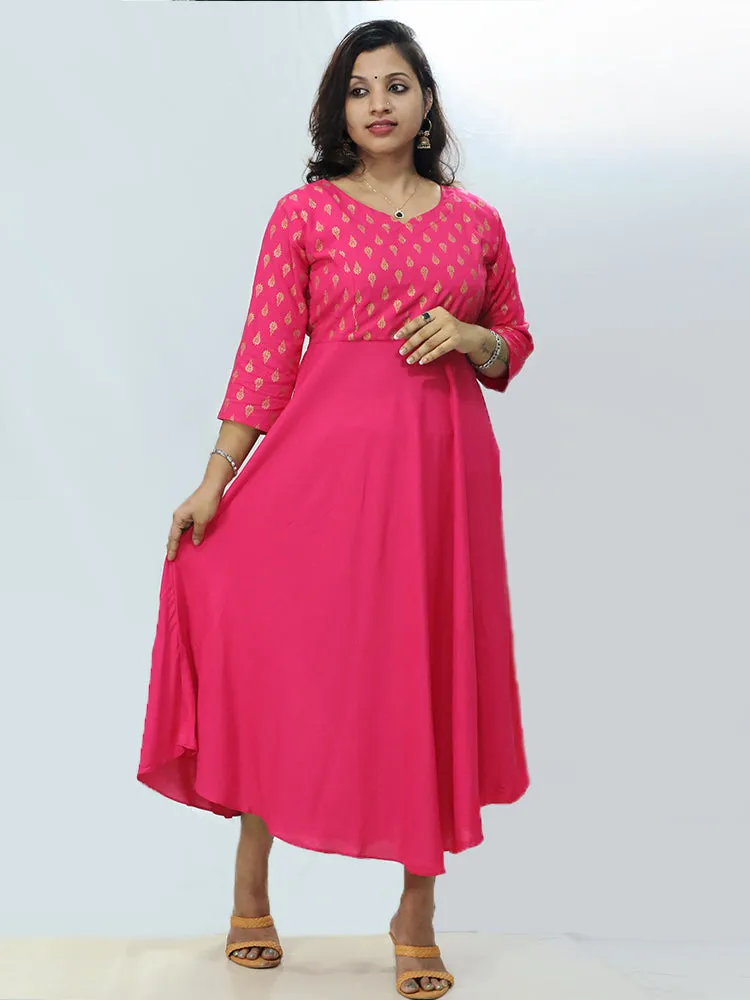 Chic Women's Kurtis - Just ₹514