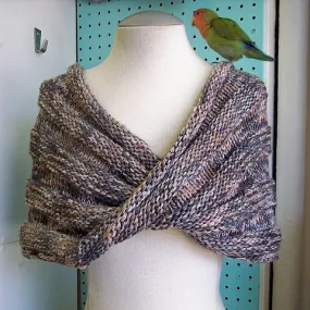 Easy Mobius Capelet Pattern FREE