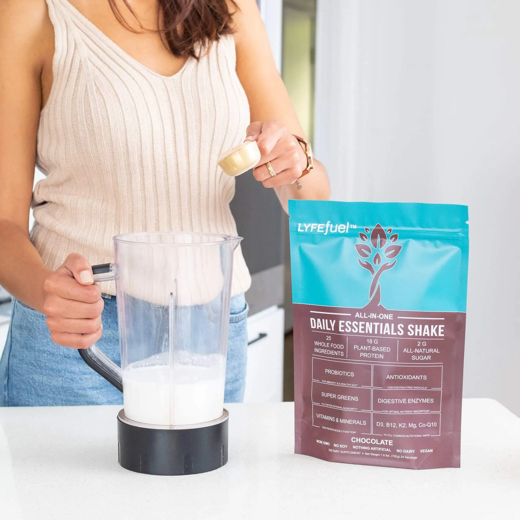 LYFEfuel ESSENTIALS NUTRITION SHAKE