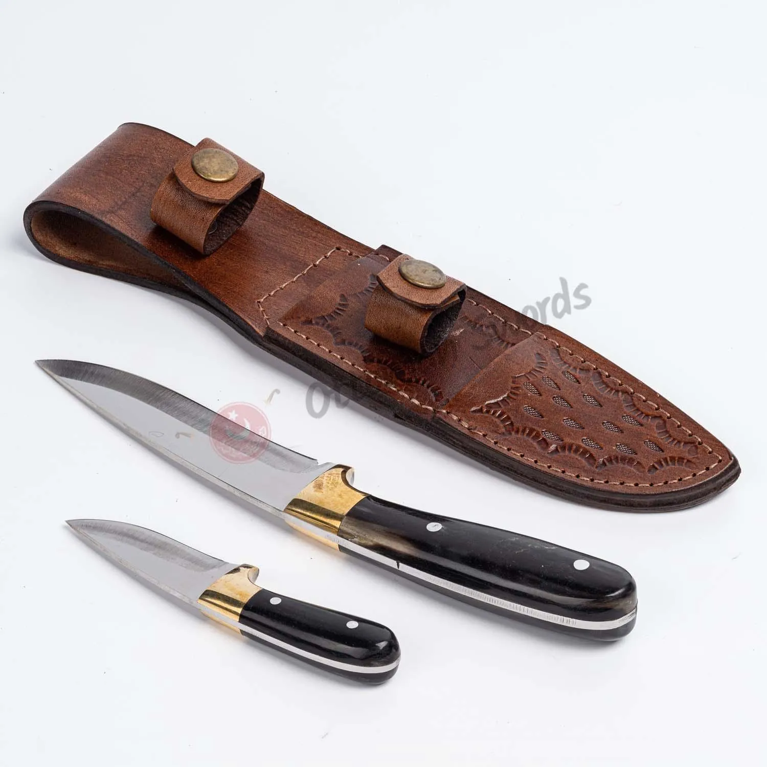 Ram Horn Crust Handles Hunter Knife Set Black