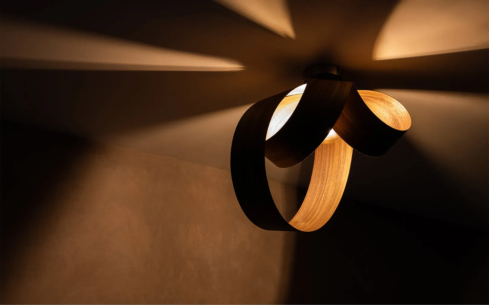 Verso Flush Ceiling Light